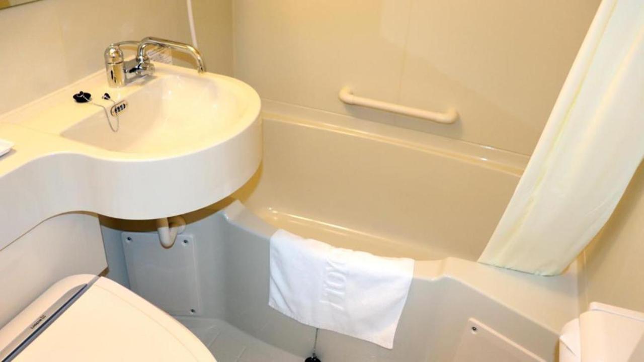 Toyoko Inn Chiba Minato Ekimae Eksteriør bilde